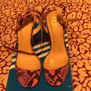 Mean gworls shoes 👠. These were gifted to tight but clearly i killed them.